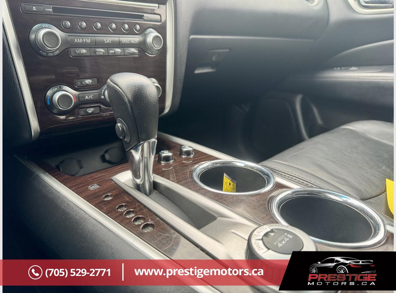 2013 Nissan Pathfinder SV Photo