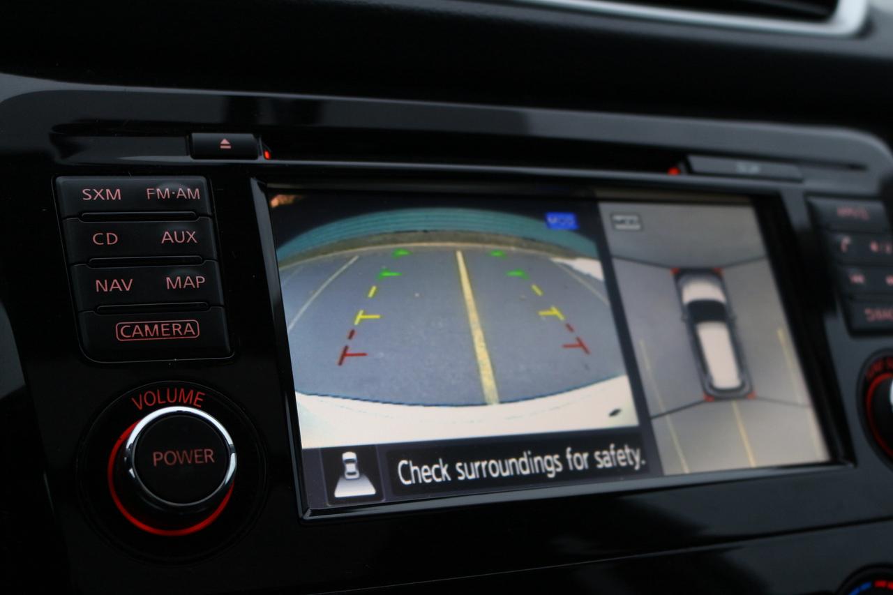 2016 Nissan Rogue SL Photo