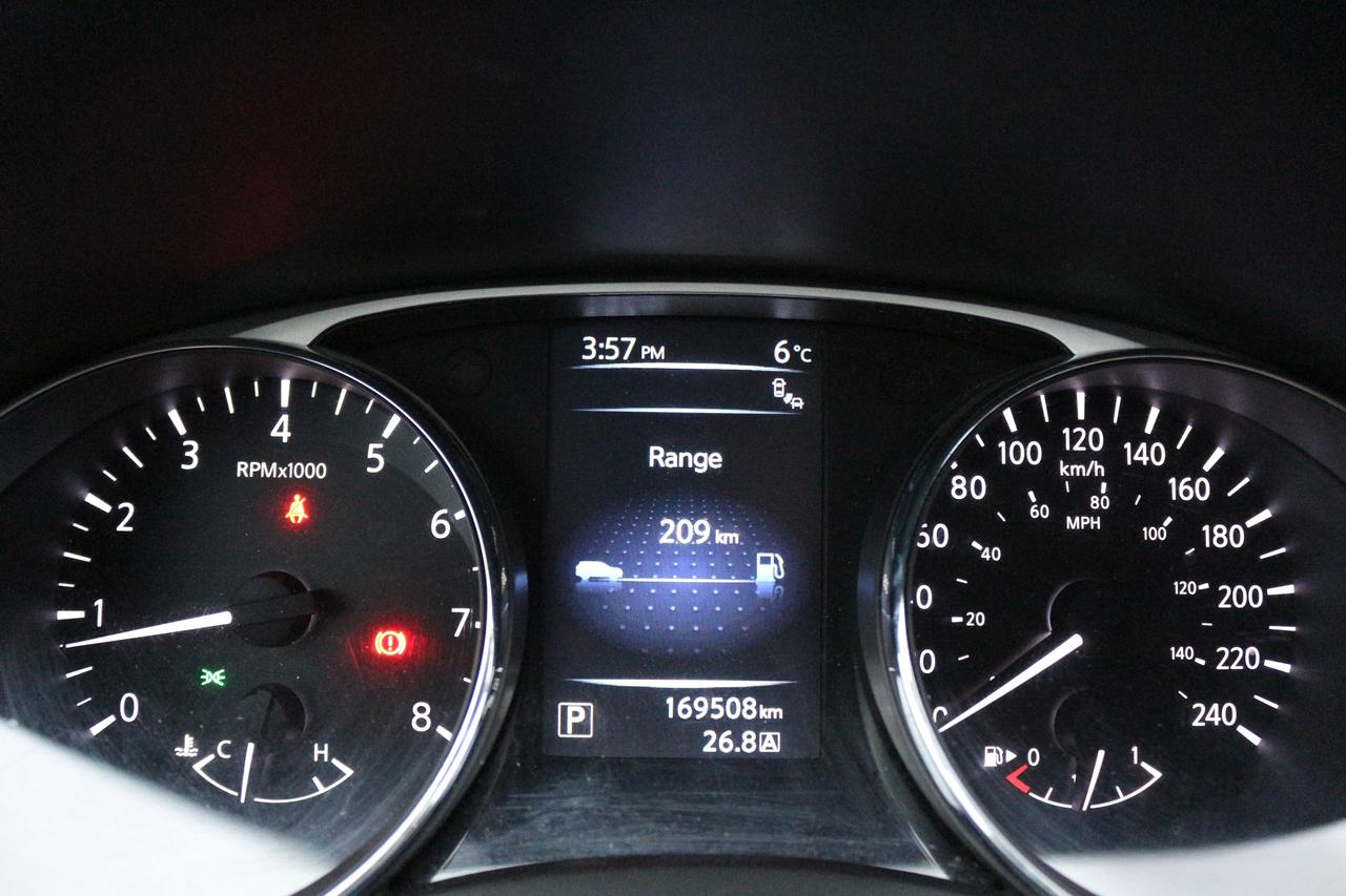 2016 Nissan Rogue SL Photo