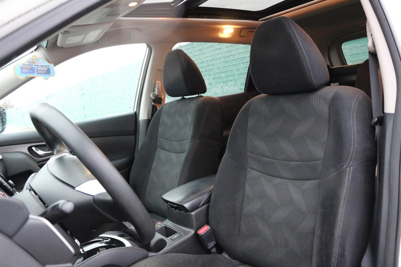 2016 Nissan Rogue SL Photo