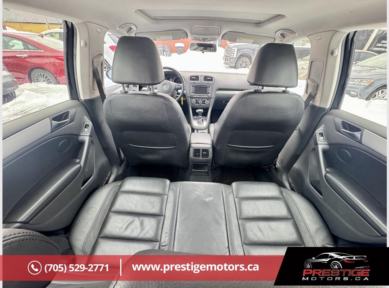 2010 Volkswagen Golf  Photo