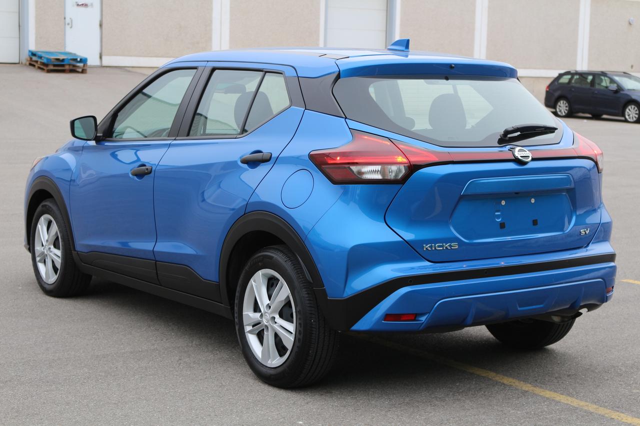 2024 Nissan Kicks S Photo4