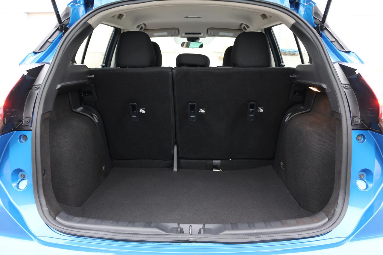 2024 Nissan Kicks S Photo