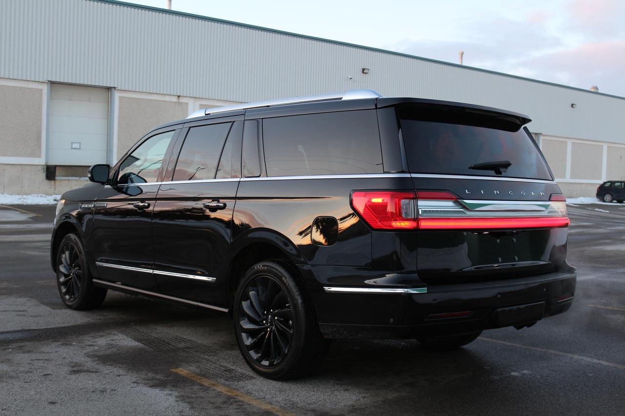2020 Lincoln Navigator L Photo