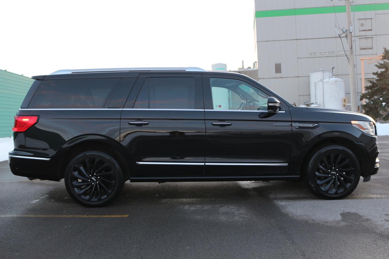 2020 Lincoln Navigator L Photo