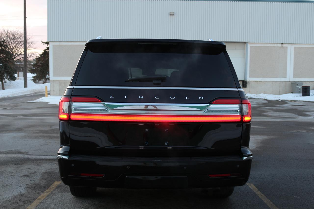 2020 Lincoln Navigator L Photo