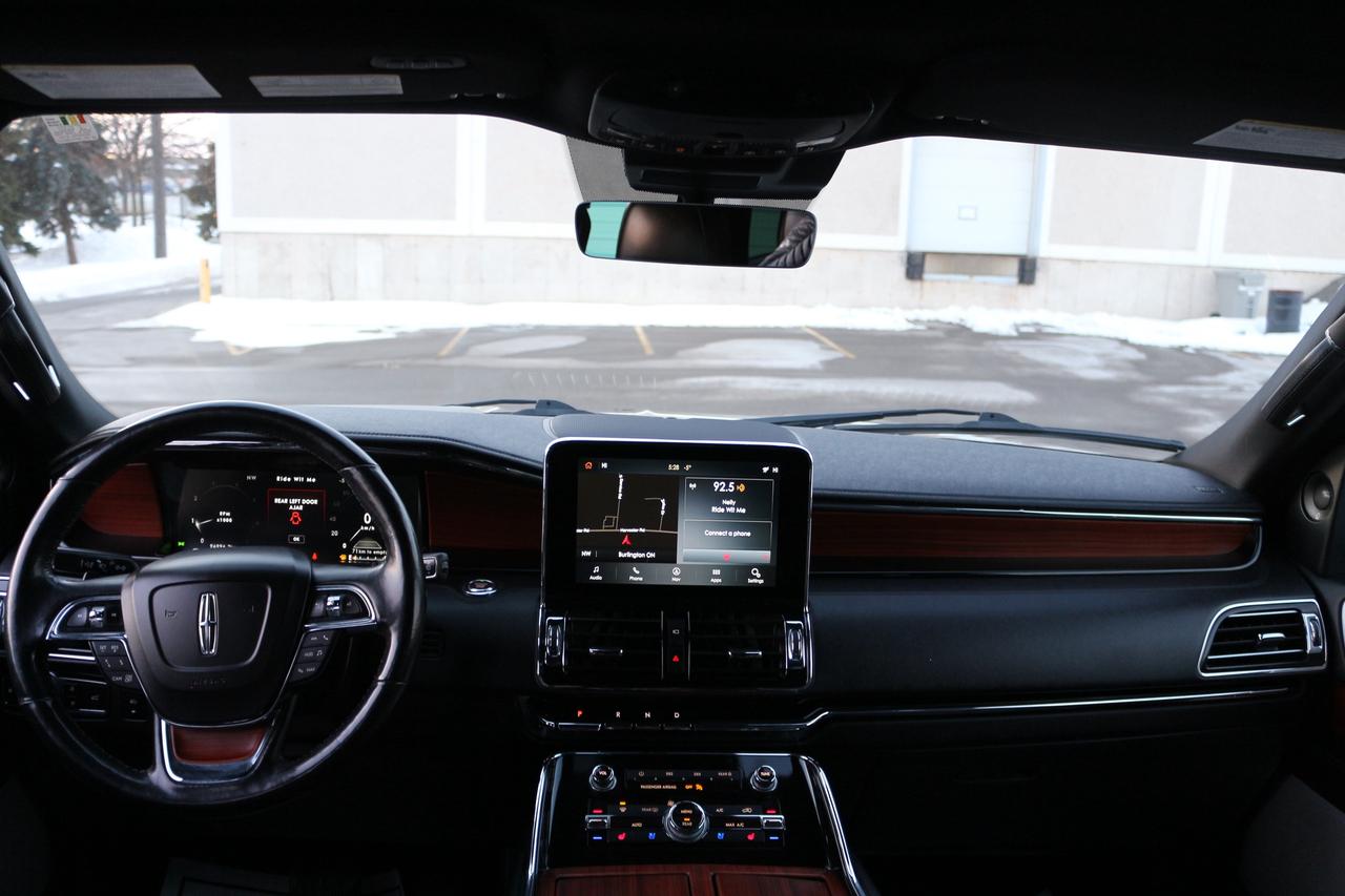 2020 Lincoln Navigator L Photo
