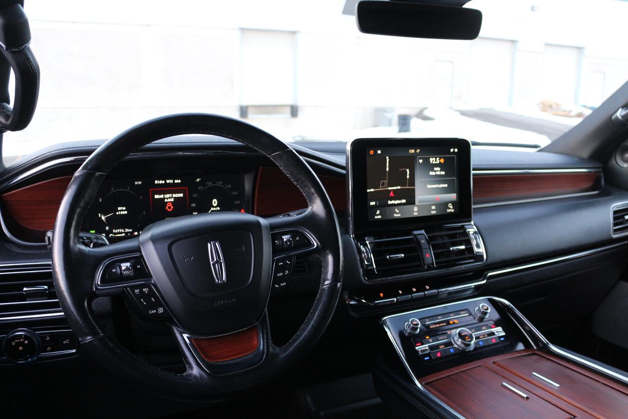 2020 Lincoln Navigator L Photo