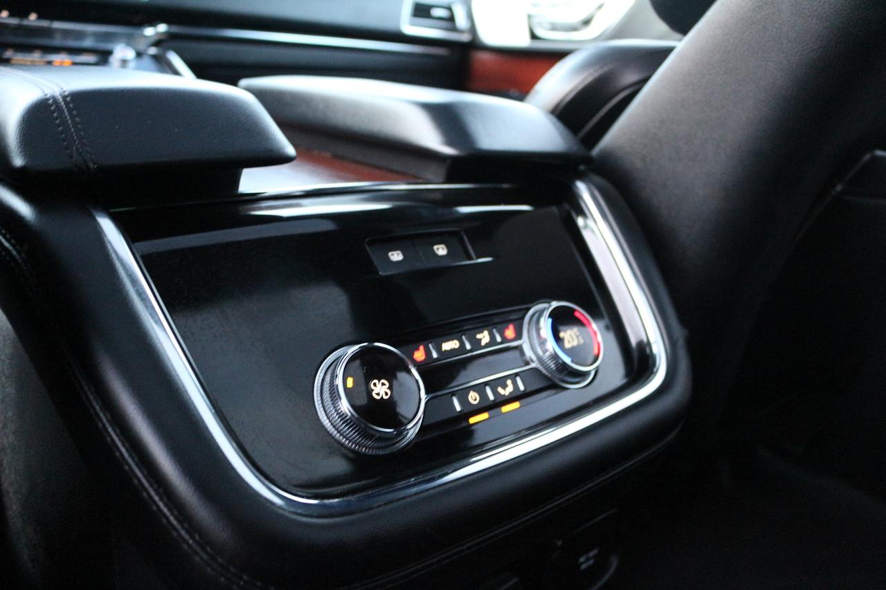 2020 Lincoln Navigator L Photo