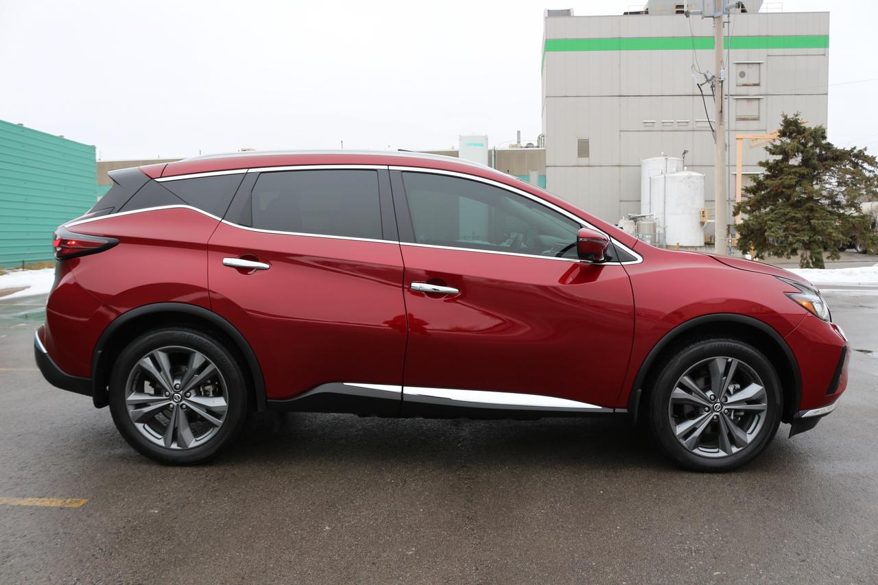 2022 Nissan Murano Platinum Photo