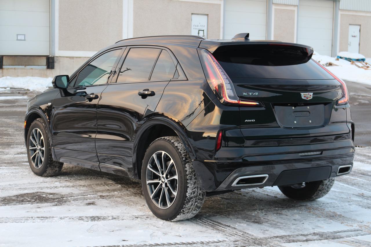 2025 Cadillac XT4 Sport Photo4