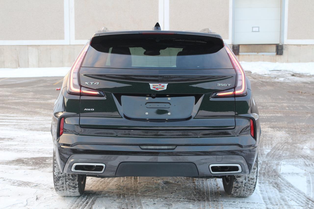 2025 Cadillac XT4 Sport Photo