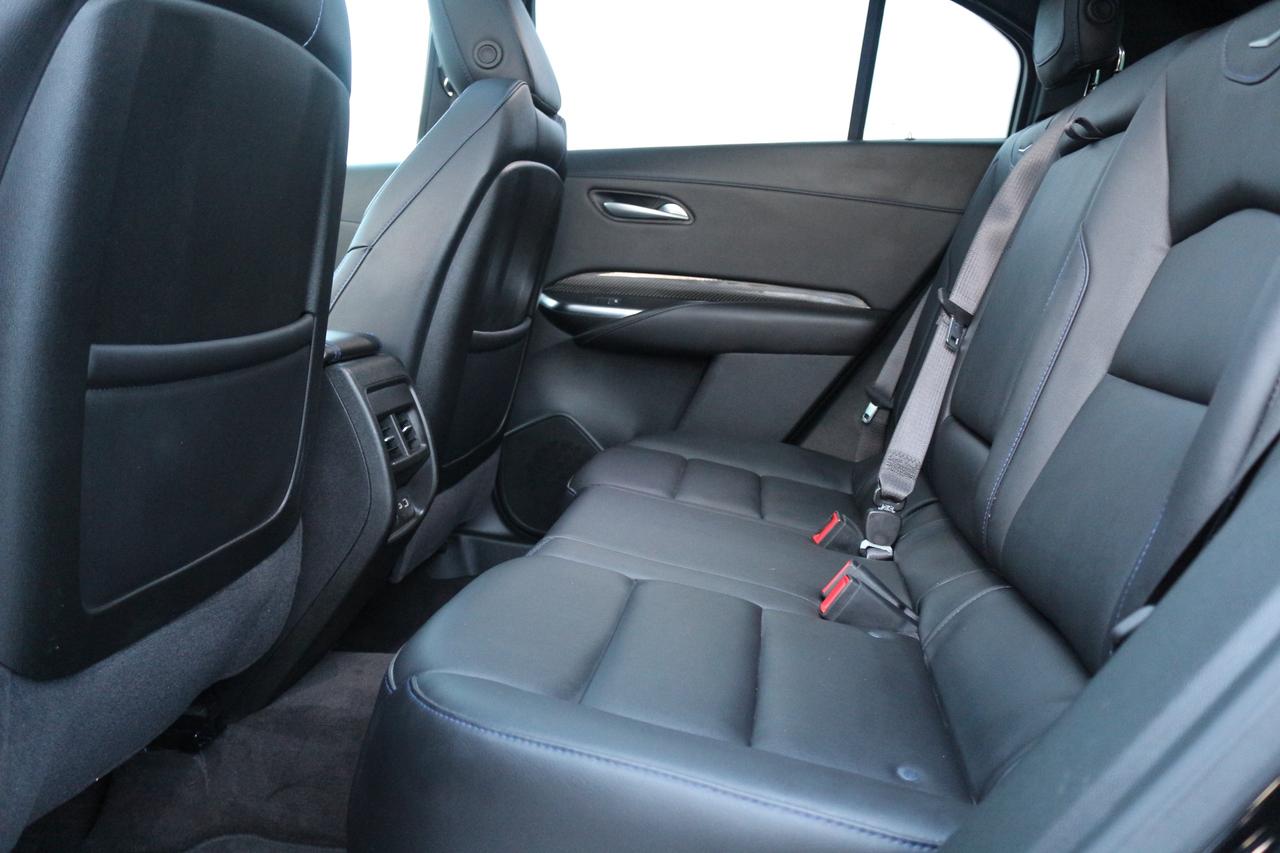 2025 Cadillac XT4 Sport Photo