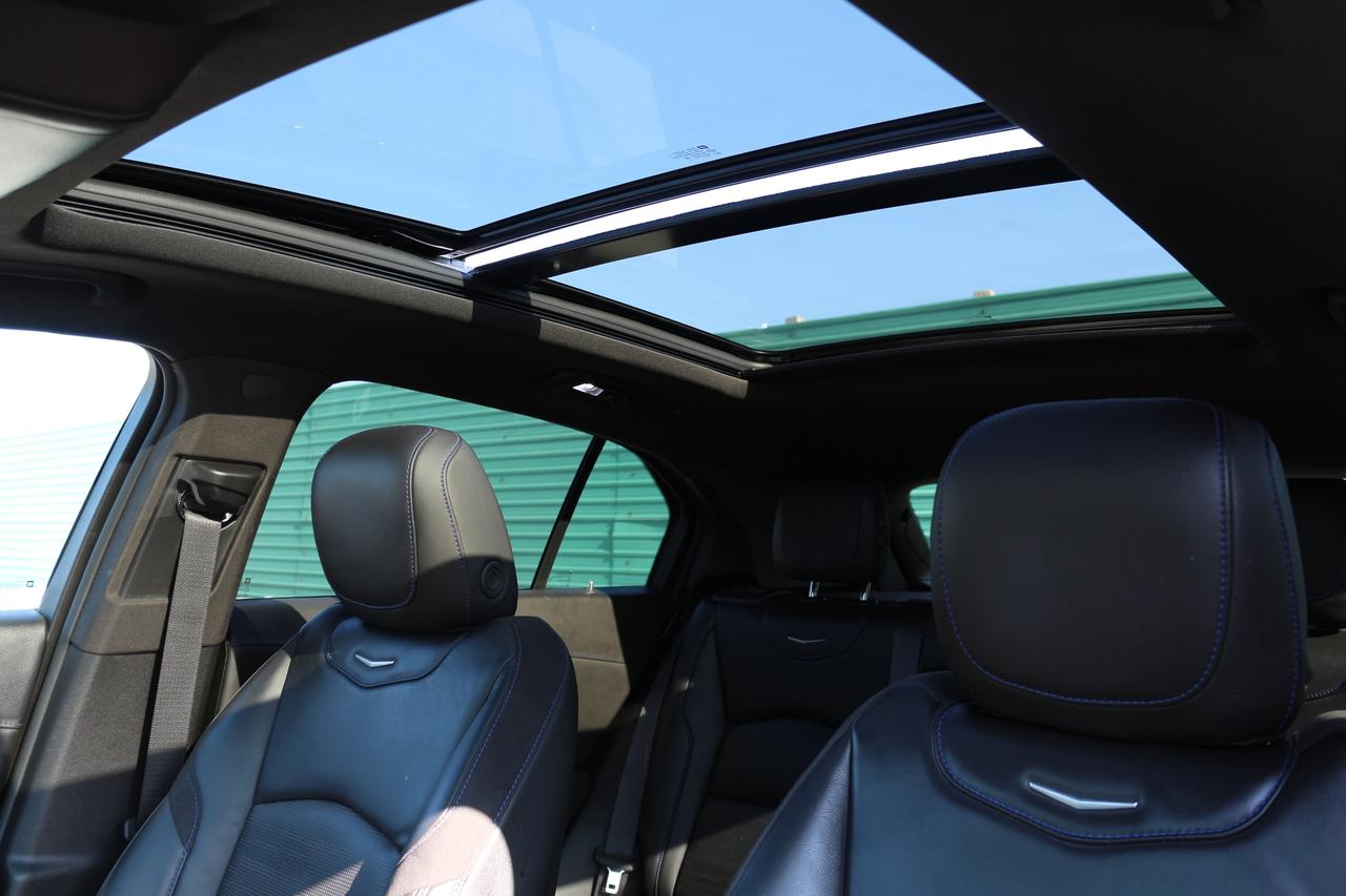 2024 Cadillac XT4 Sport Photo