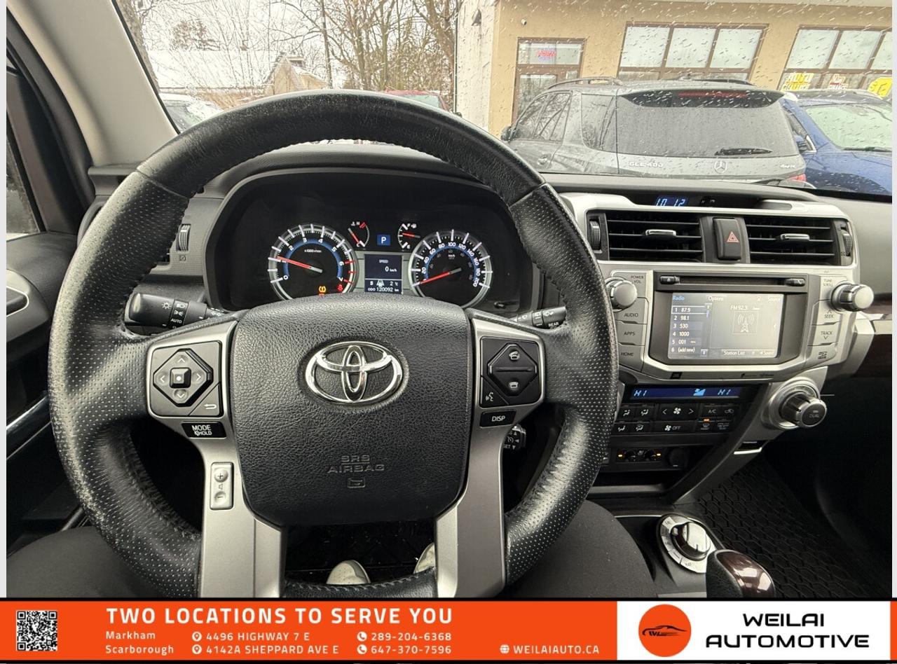 2015 Toyota 4Runner SR5/4WD/Fully Serviced! Photo