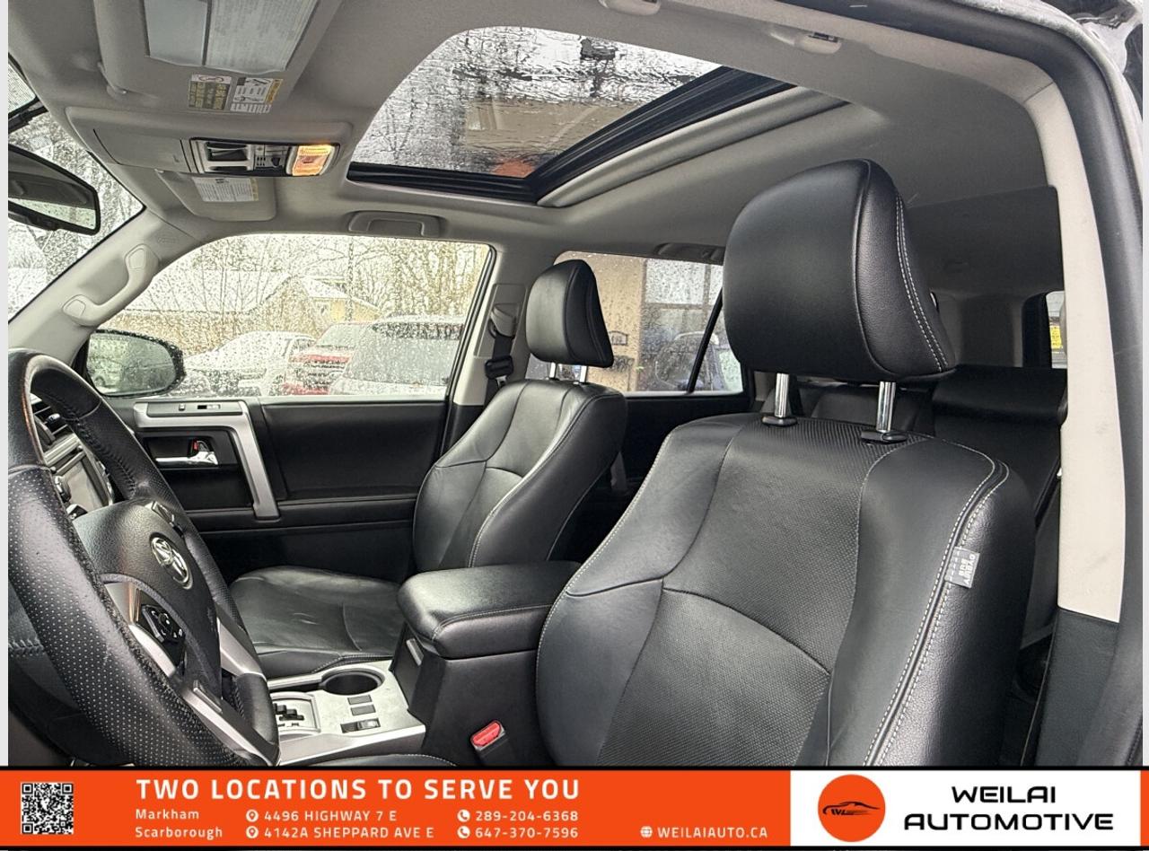 2015 Toyota 4Runner SR5/4WD/Fully Serviced! Photo