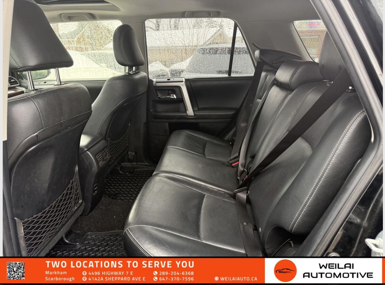 2015 Toyota 4Runner SR5/4WD/Fully Serviced! Photo