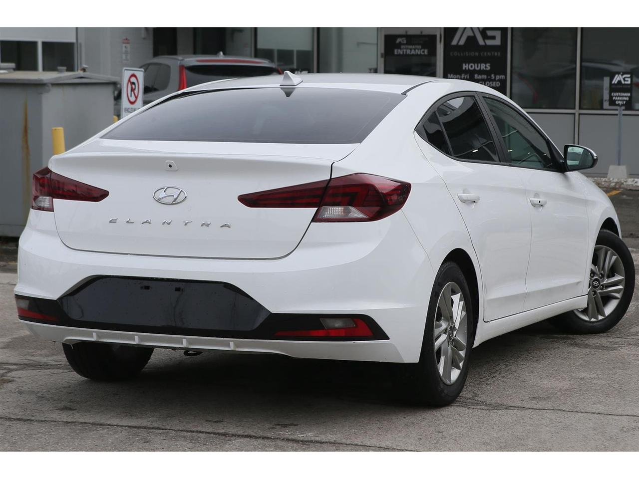 2020 Hyundai Elantra Preferred Photo