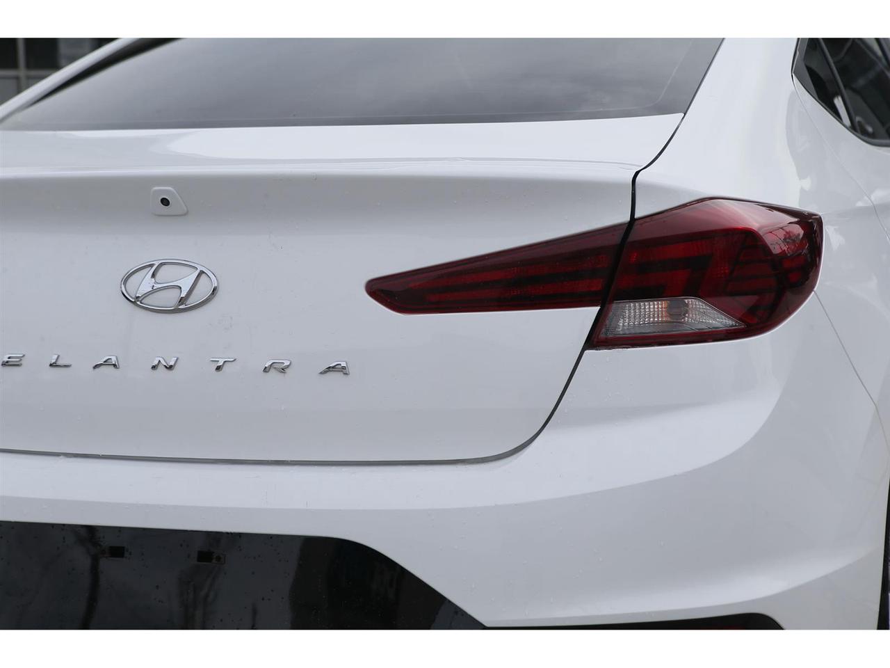 2020 Hyundai Elantra Preferred Photo