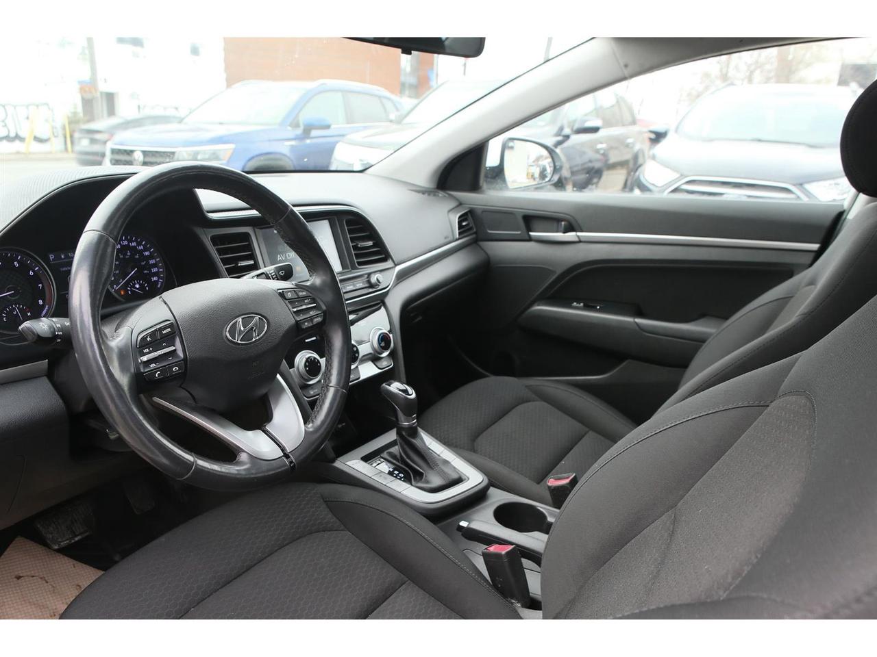 2020 Hyundai Elantra Preferred Photo