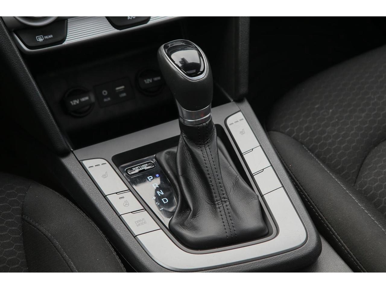 2020 Hyundai Elantra Preferred Photo