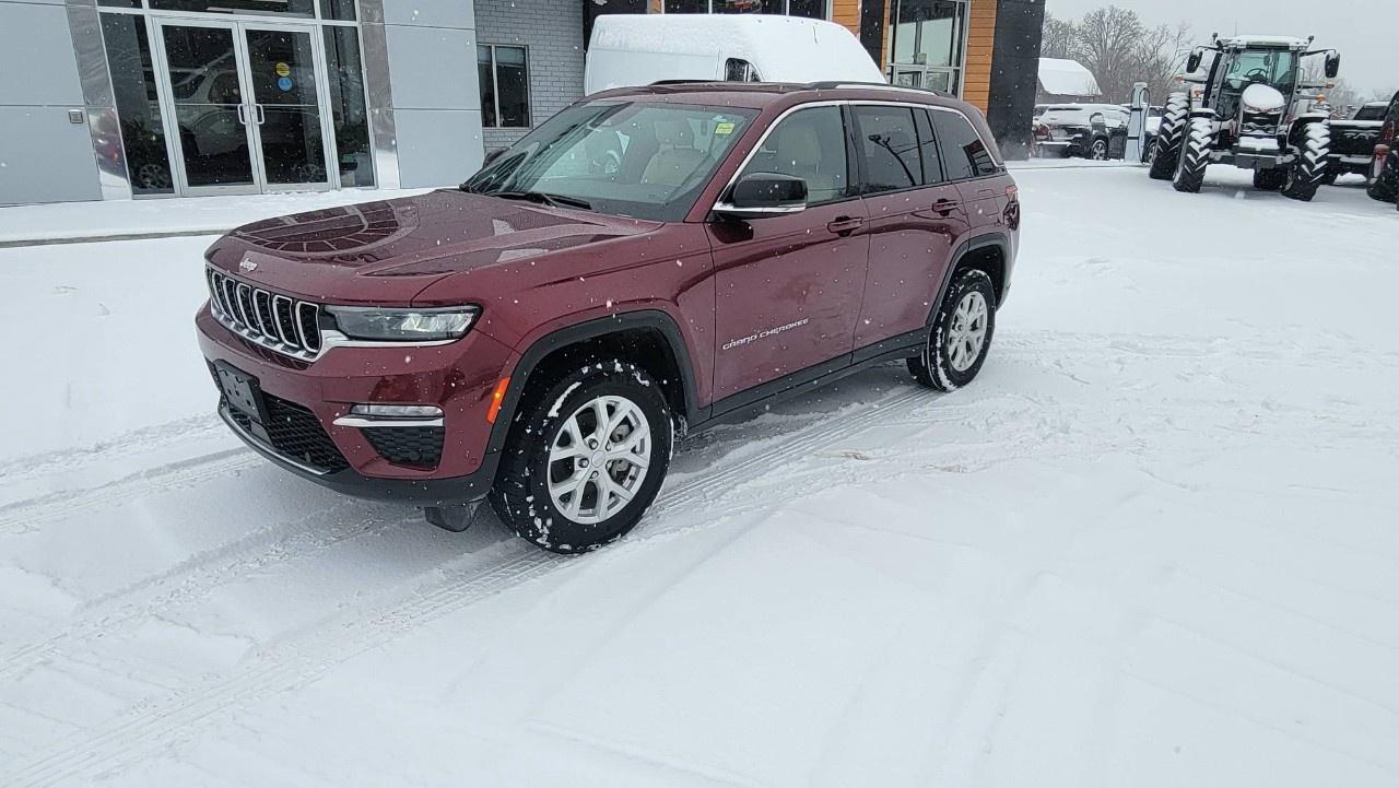 2023 Jeep Grand Cherokee LIMITED 4X4 Photo3