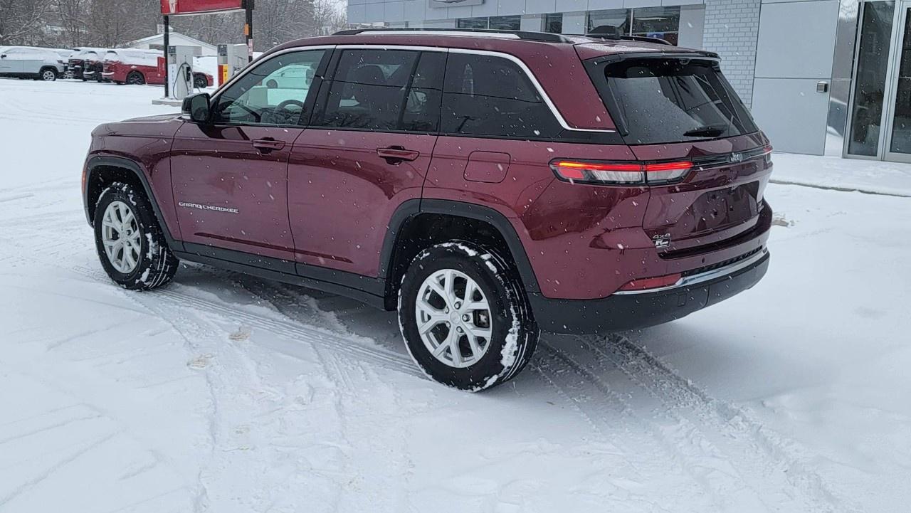 2023 Jeep Grand Cherokee LIMITED 4X4 Photo2