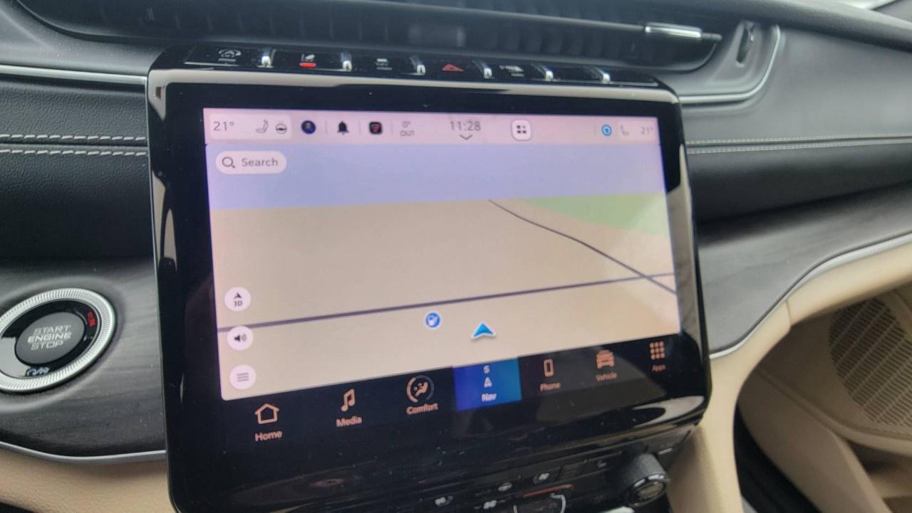 2023 Jeep Grand Cherokee LIMITED 4X4 Photo