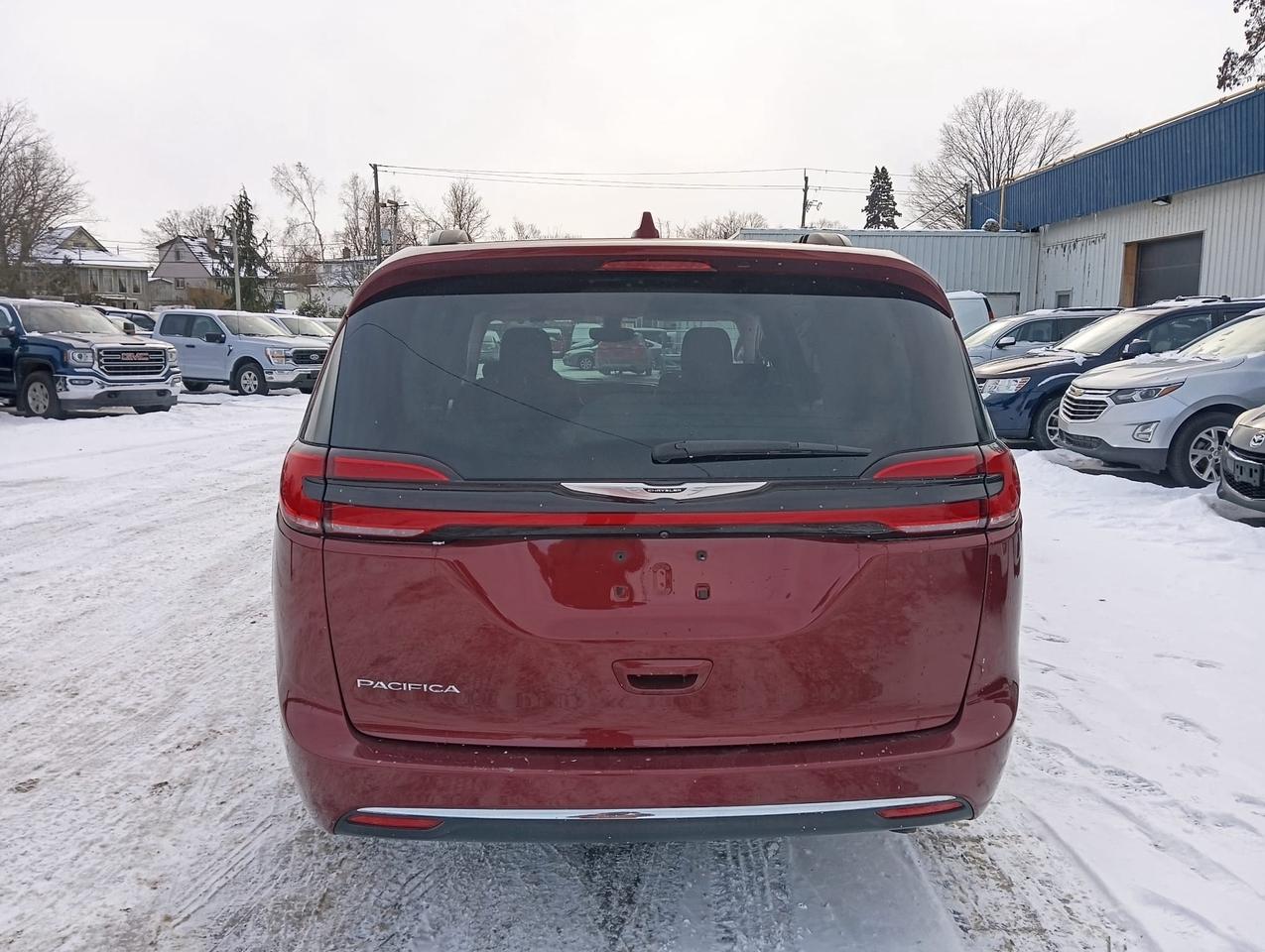 2021 Chrysler Pacifica Touring Plus Photo