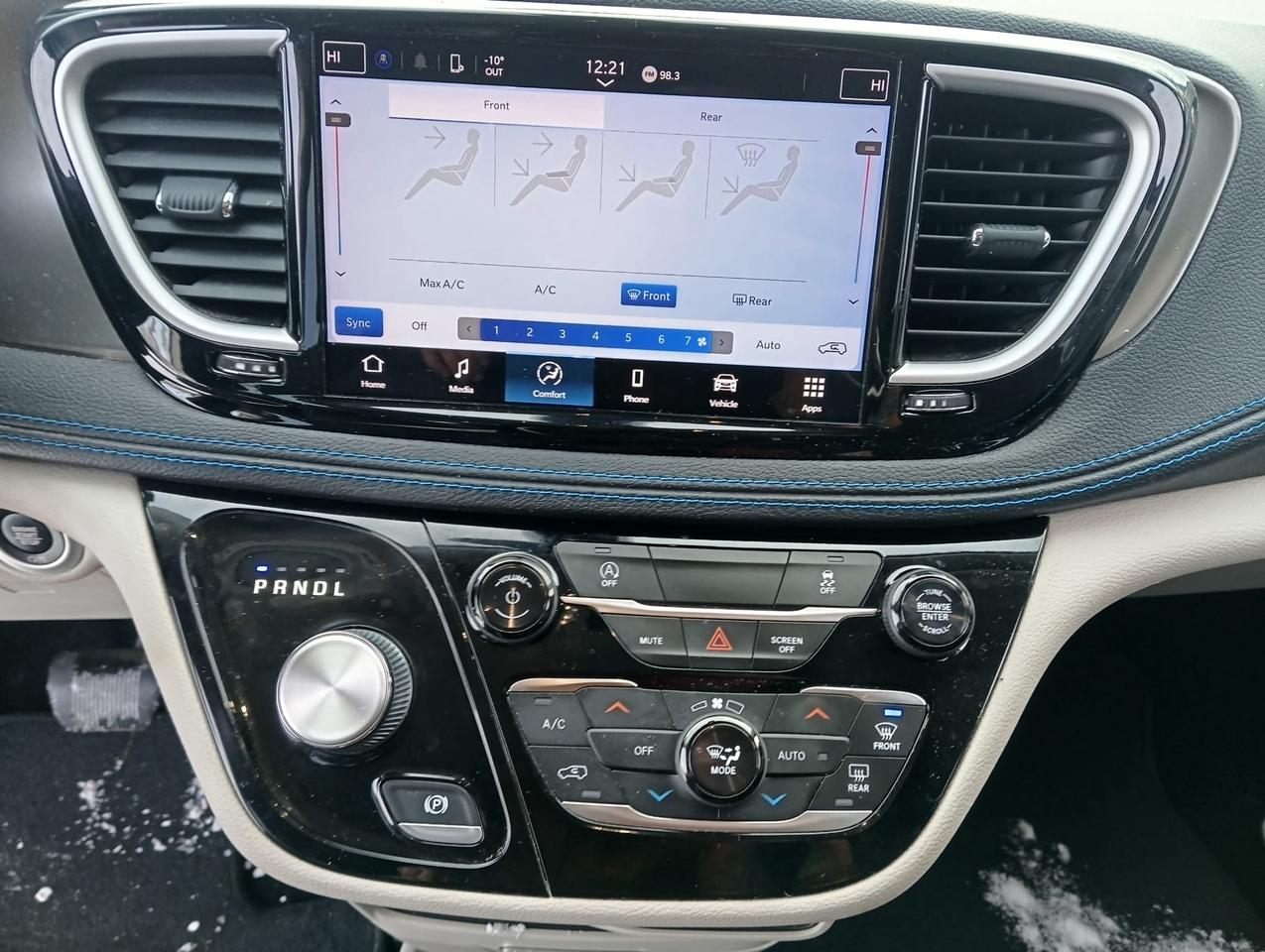 2021 Chrysler Pacifica Touring Plus Photo