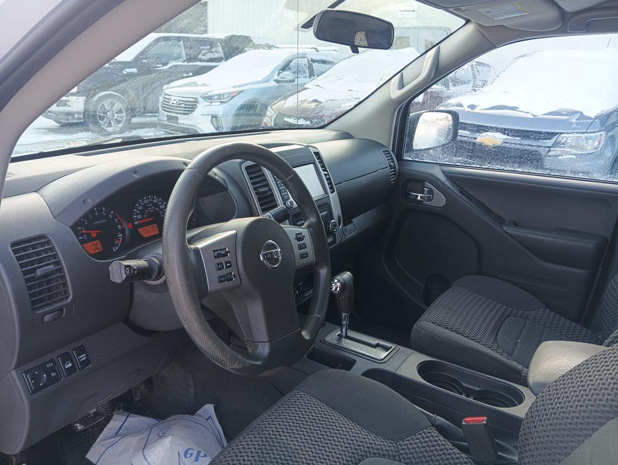 2019 Nissan Frontier pro-4X EXTENDED CAB LONG BED Photo