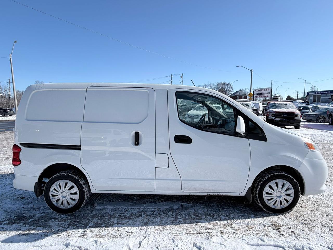 2019 Nissan NV200 SV Photo