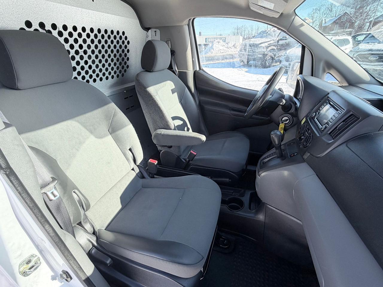 2019 Nissan NV200 SV Photo