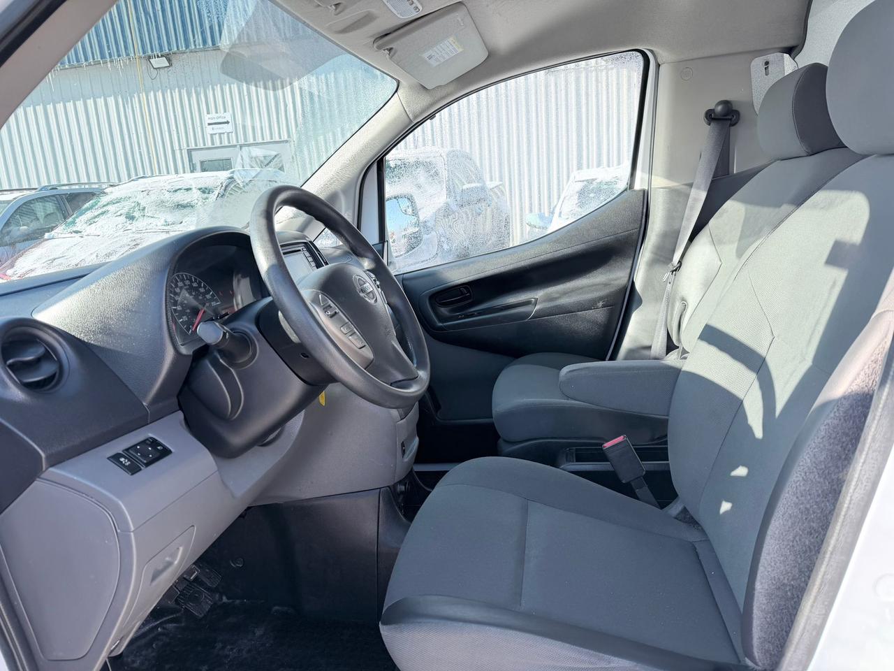 2019 Nissan NV200 SV Photo