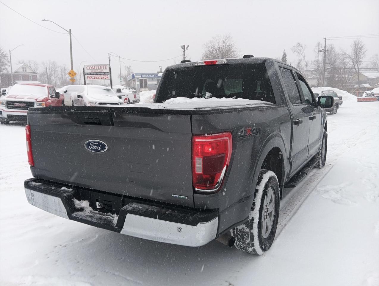 2021 Ford F-150 XLT Photo4