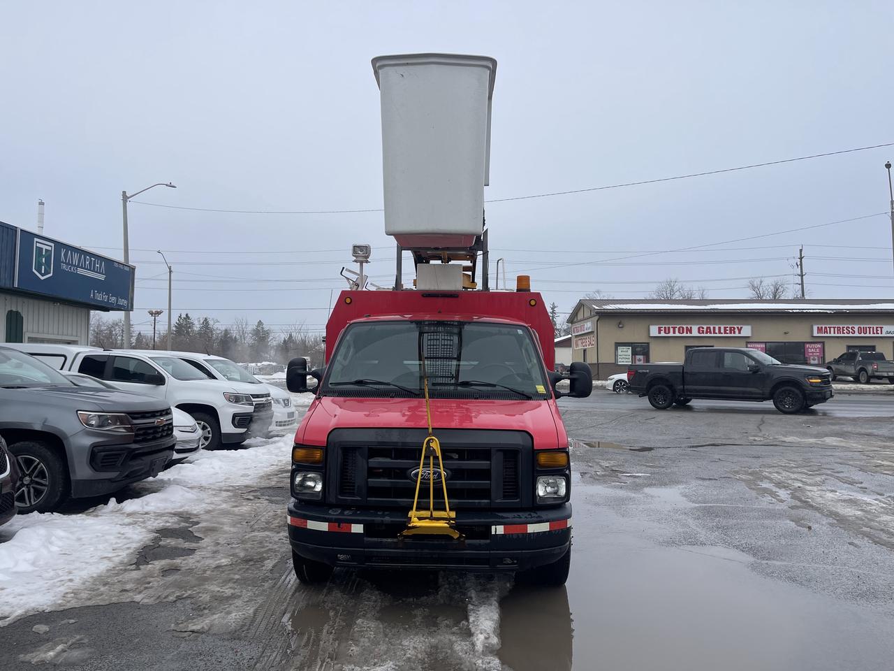 2015 Ford E-450  Photo