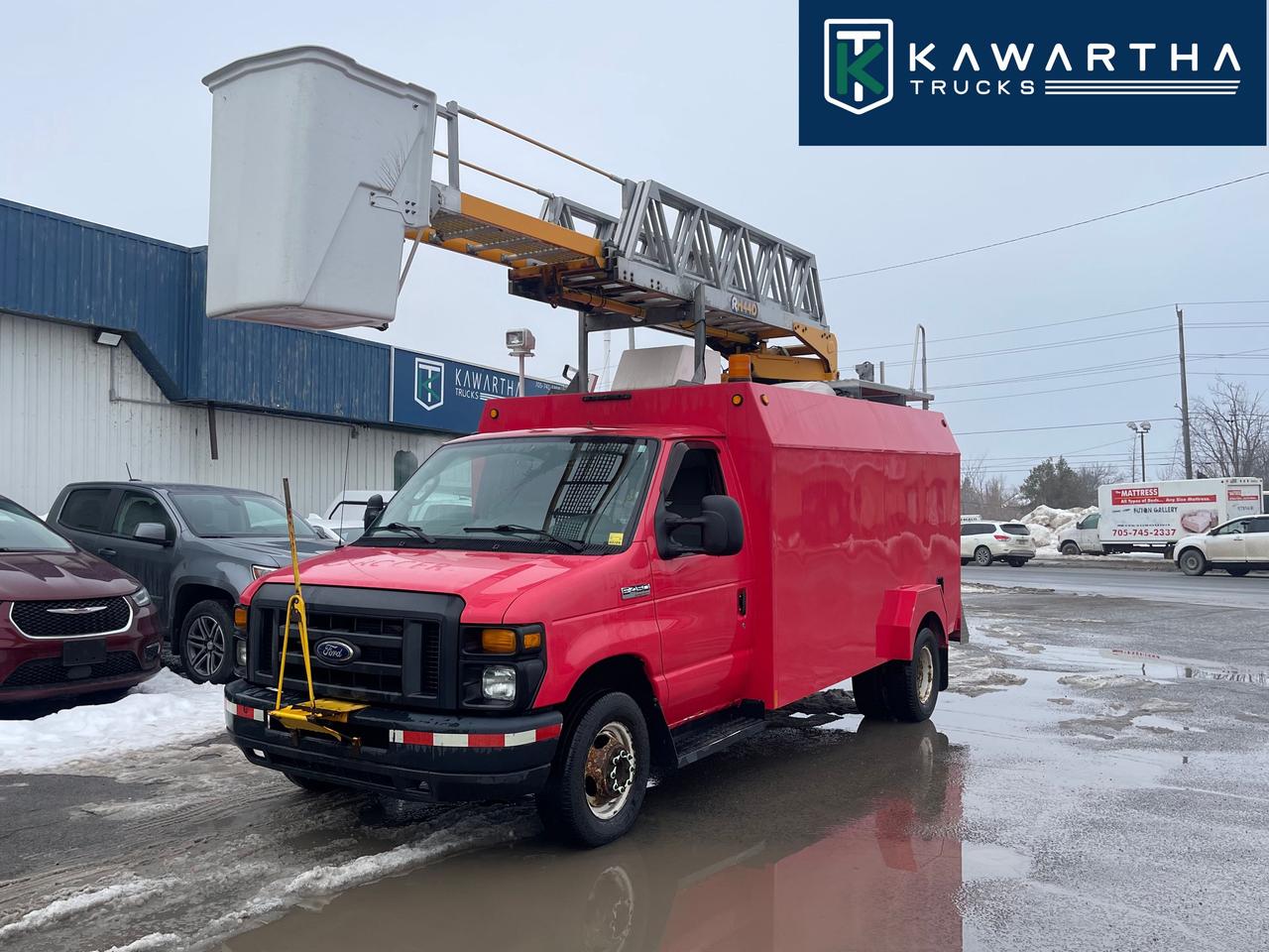 2015 Ford E-450  Photo0