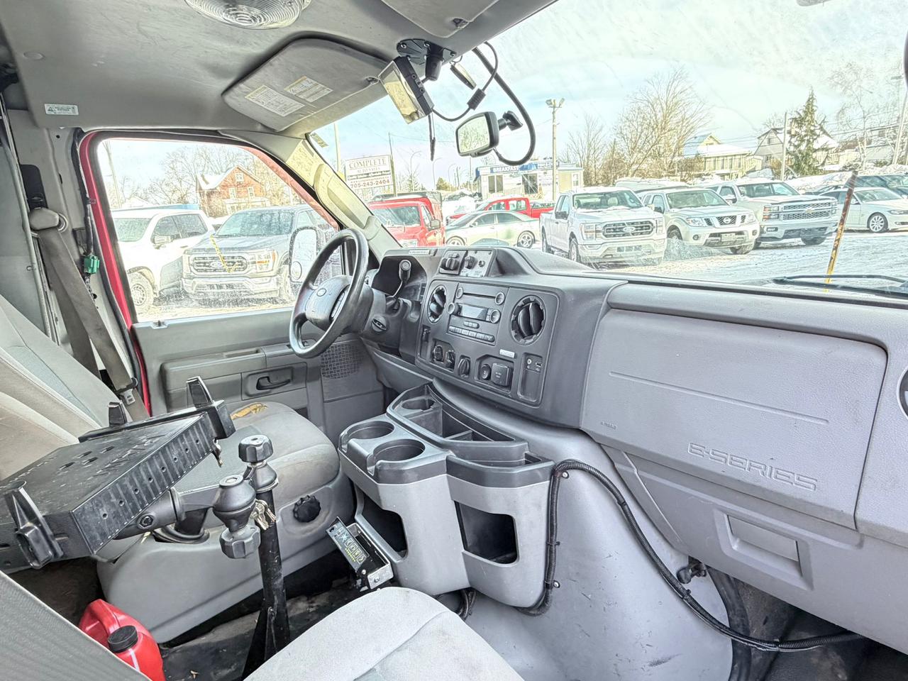 2015 Ford E-450  Photo