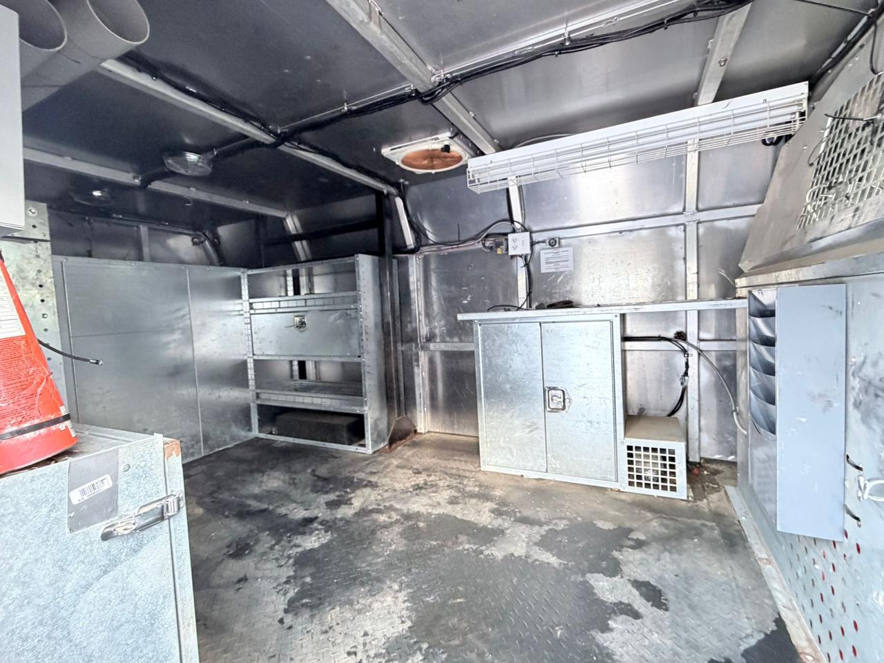 2015 Ford E-450  Photo