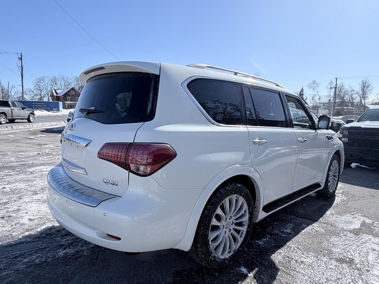 2017 Infiniti QX80 4WD 4DR 8-PASSENGER Photo