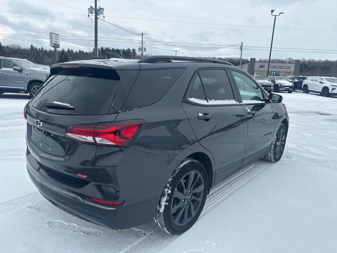 2022 Chevrolet Equinox RS All-Wheel Drive Photo4