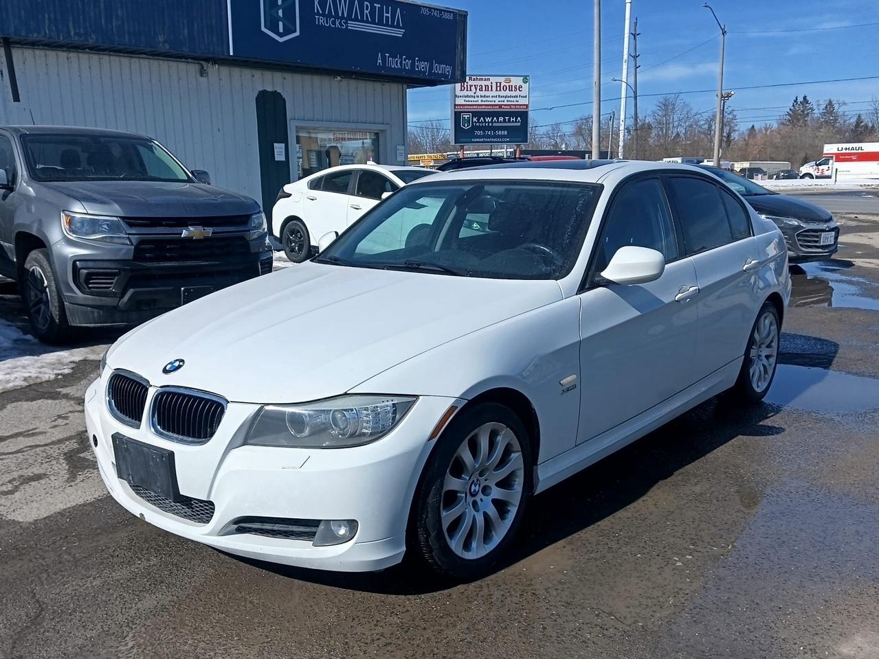 2011 BMW 3-Series 4dr Sdn 328i xDrive AWD Ed Photo