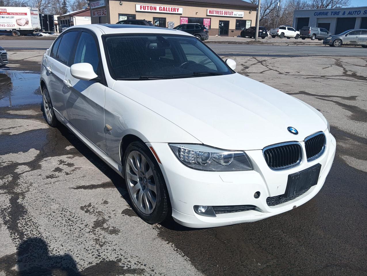 2011 BMW 3-Series 4dr Sdn 328i xDrive AWD Ed Photo