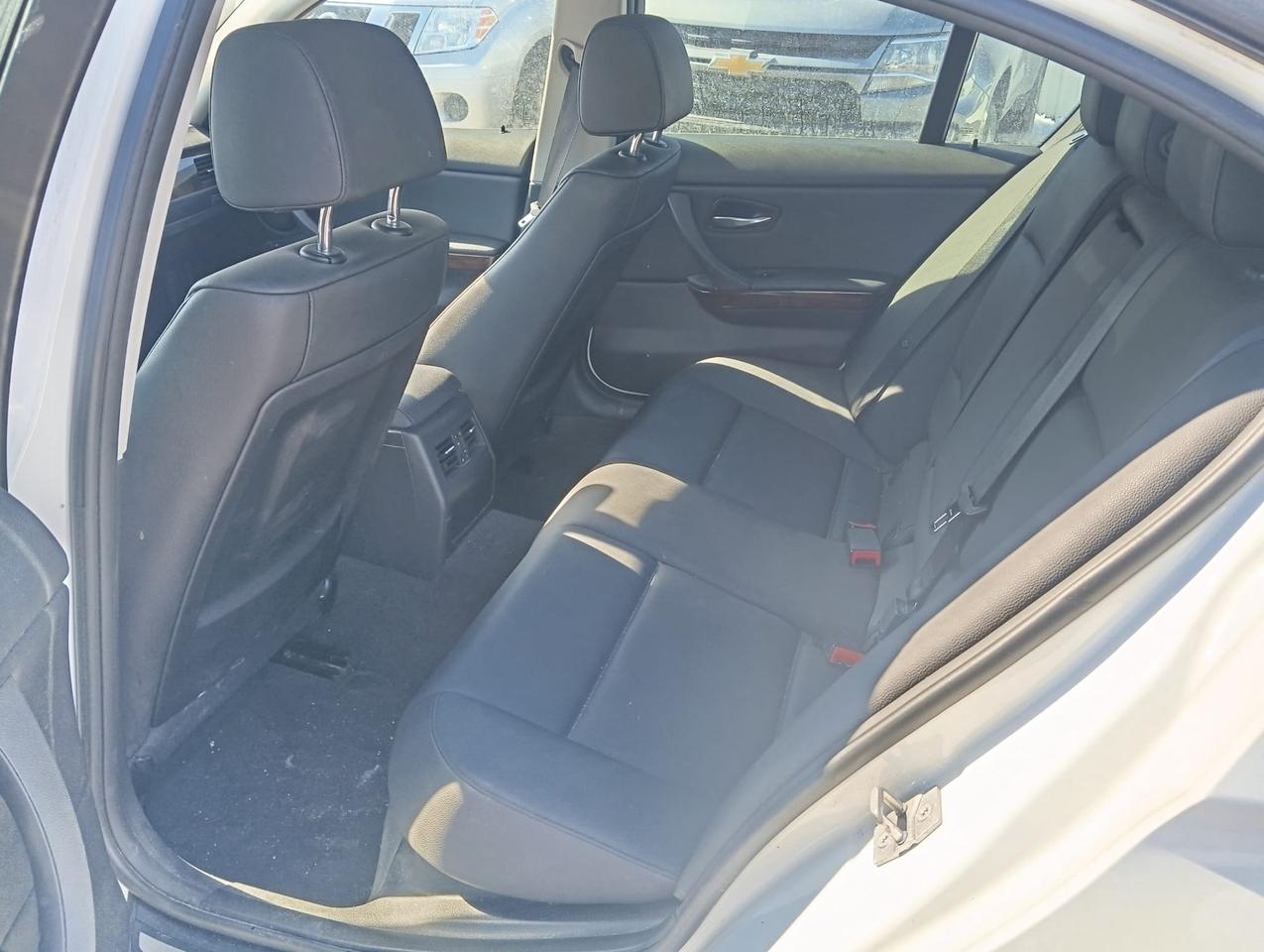 2011 BMW 3-Series 4dr Sdn 328i xDrive AWD Ed Photo