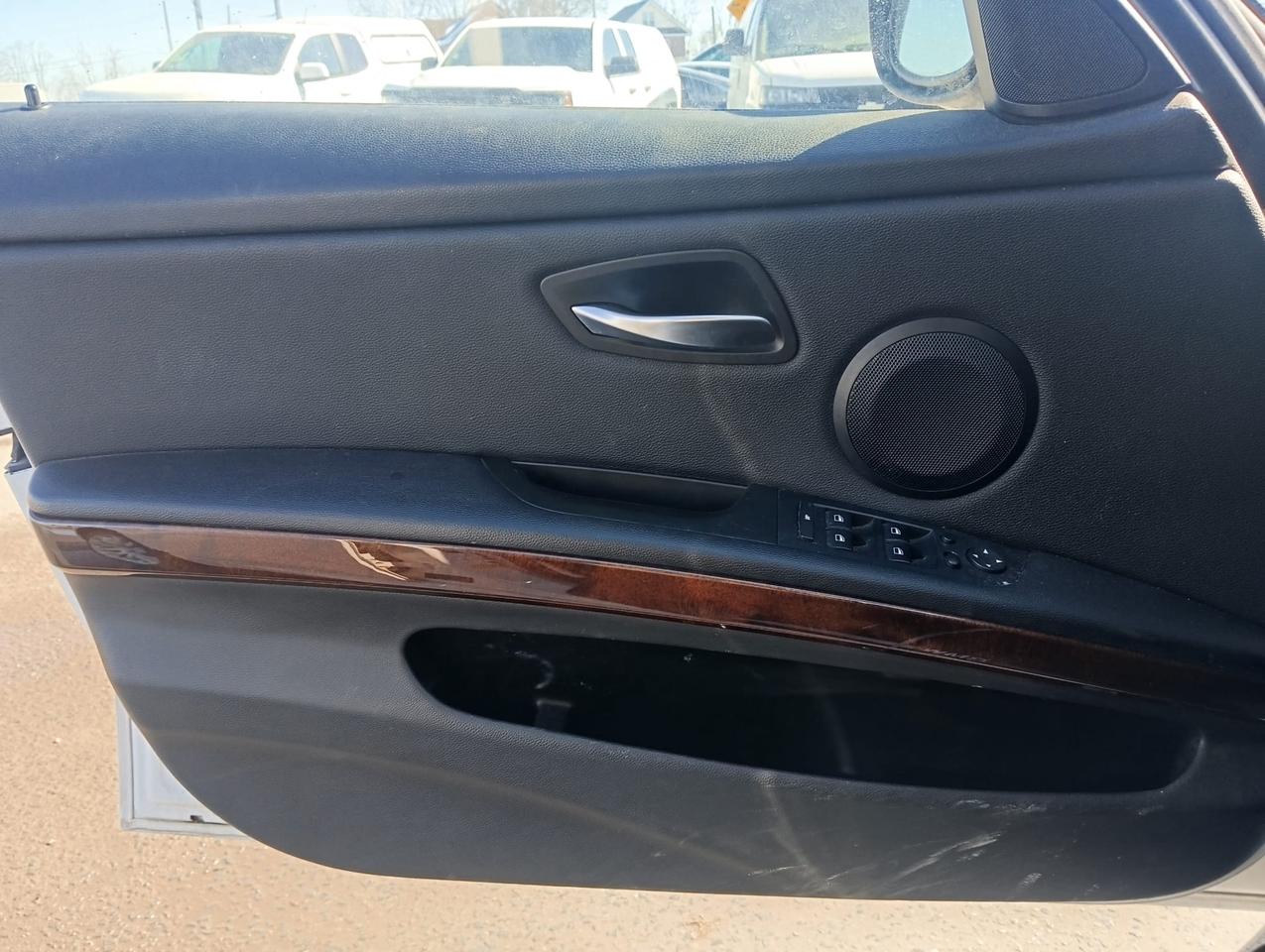 2011 BMW 3-Series 4dr Sdn 328i xDrive AWD Ed Photo