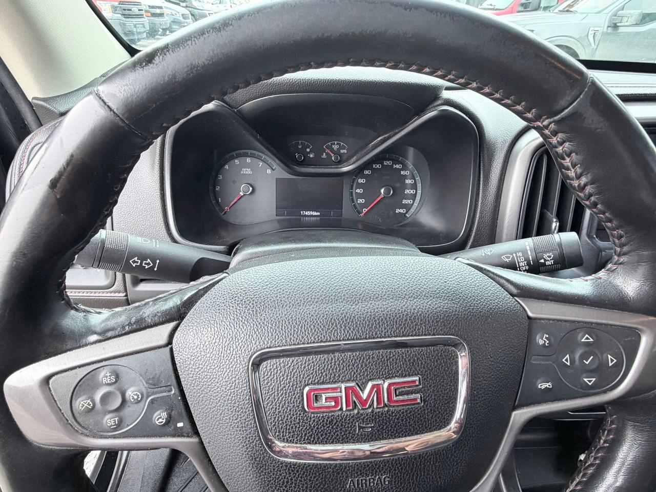 2019 GMC Canyon ALL Terrain CREW CAB 4WD Photo
