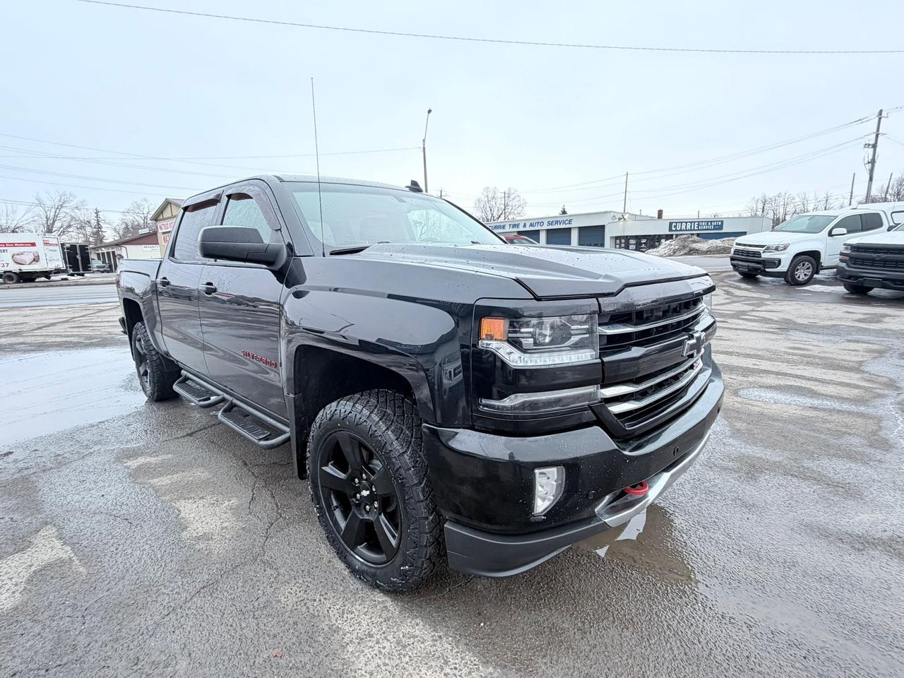2018 Chevrolet Silverado 1500 LTZ Crew Cab 4WD Photo2