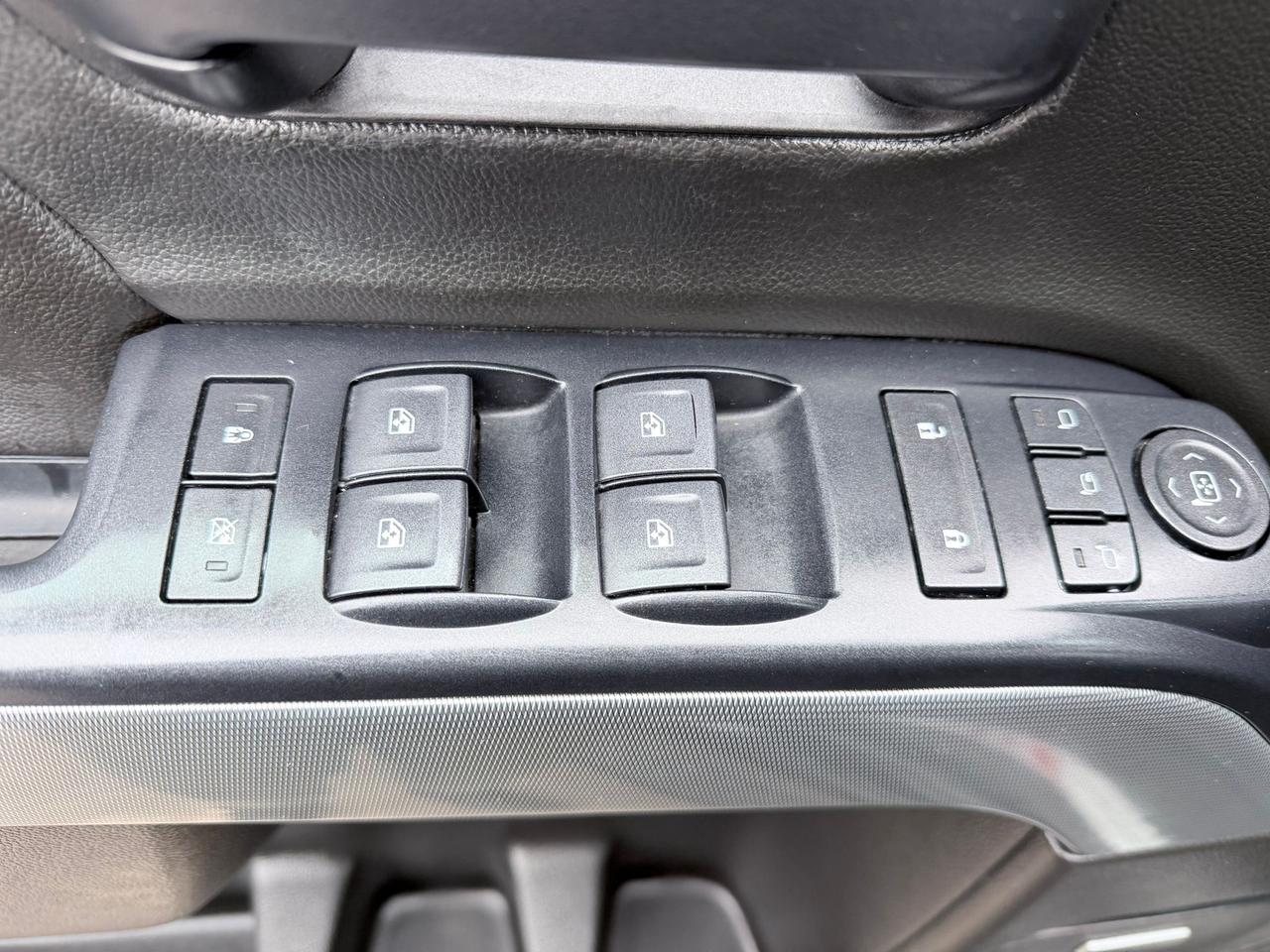 2018 Chevrolet Silverado 1500 LTZ Crew Cab 4WD Photo