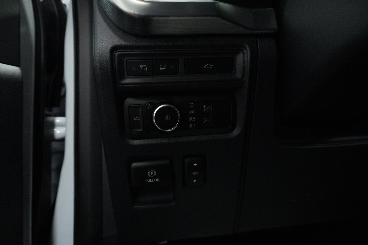 2022 Ford F-150 LARIAT CREW 6.5 Photo