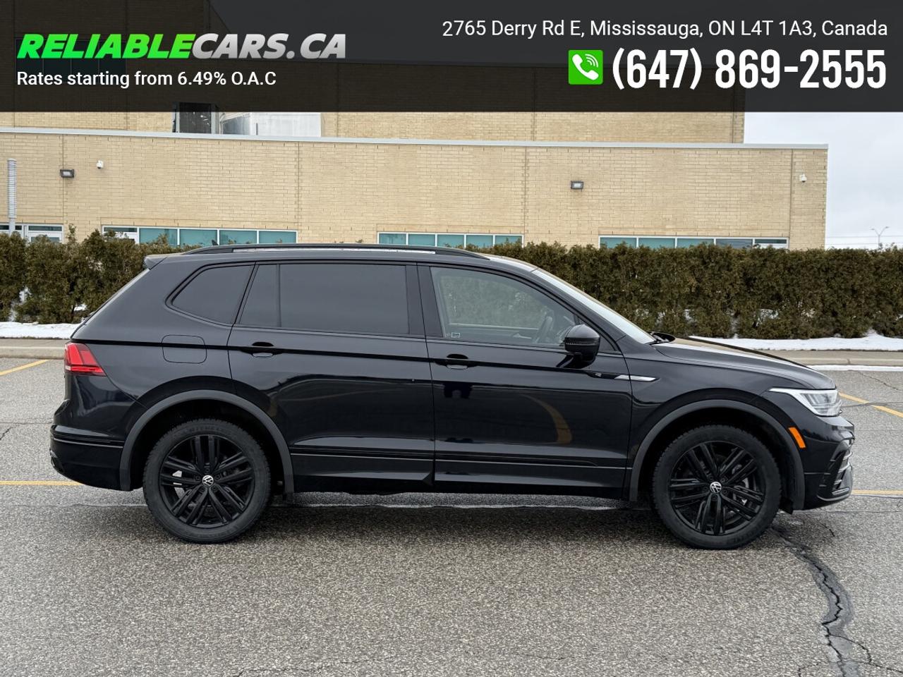 2022 Volkswagen Tiguan Comfortline R-Line Black Edition | Clean Carfax | Photo
